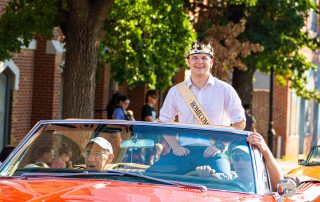 mwsu homecoming royalty in parade